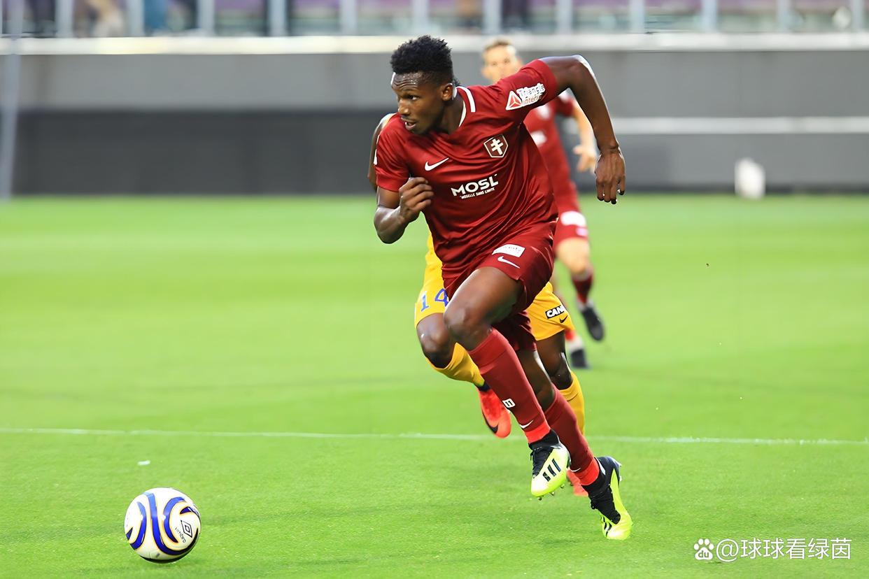 清晨曼联调整名单以备法国杯,战术微调环节打磨,气氛紧张,心理建设被强调(佳能18135和1855哪个好) 清晨曼联调整名单以备法国杯,战术微调环节打磨,气氛紧张,心理建设被强调(佳能18135和1855哪个好)