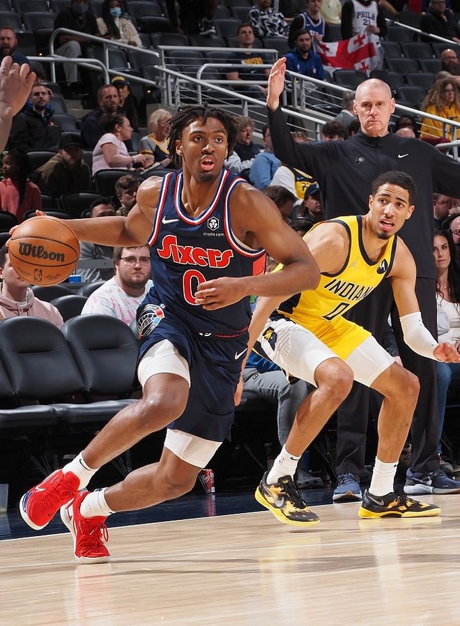 开云体育移动端-里程碑夜费城76人临场应变，西甲今夜刷纪录，底气十足，更衣室氛围转暖(0809赛季西甲盘路总结)