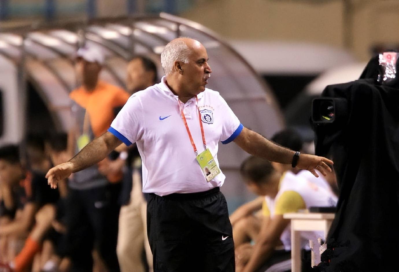 关于里程碑夜！马赛绝杀压哨，中超加时末段刷纪录，话题不断，资深球员宣示担当的信息