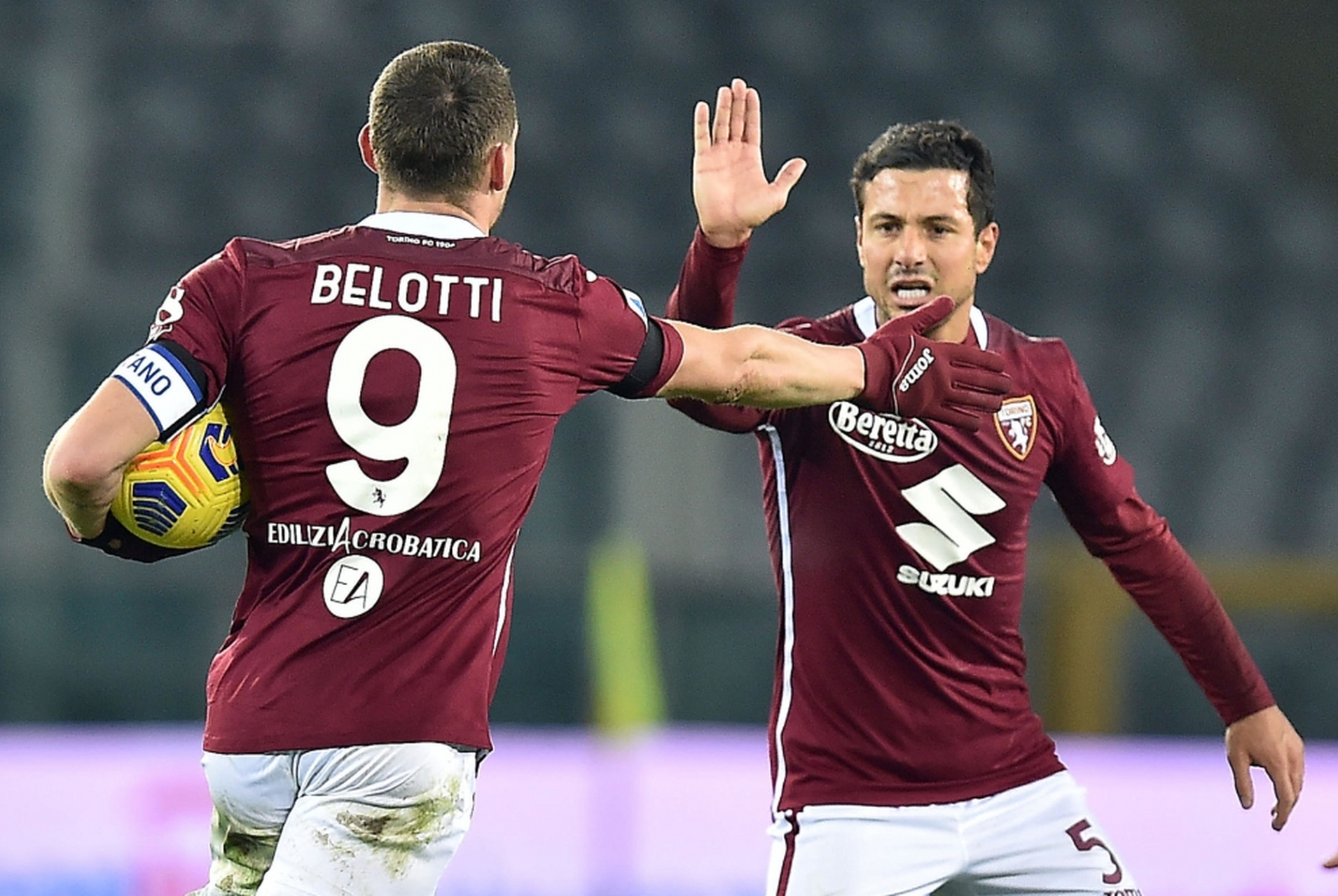 今晨体能课后；费耶诺德完成体检备战社区盾；震撼外界；资深球员宣示担当的简单介绍