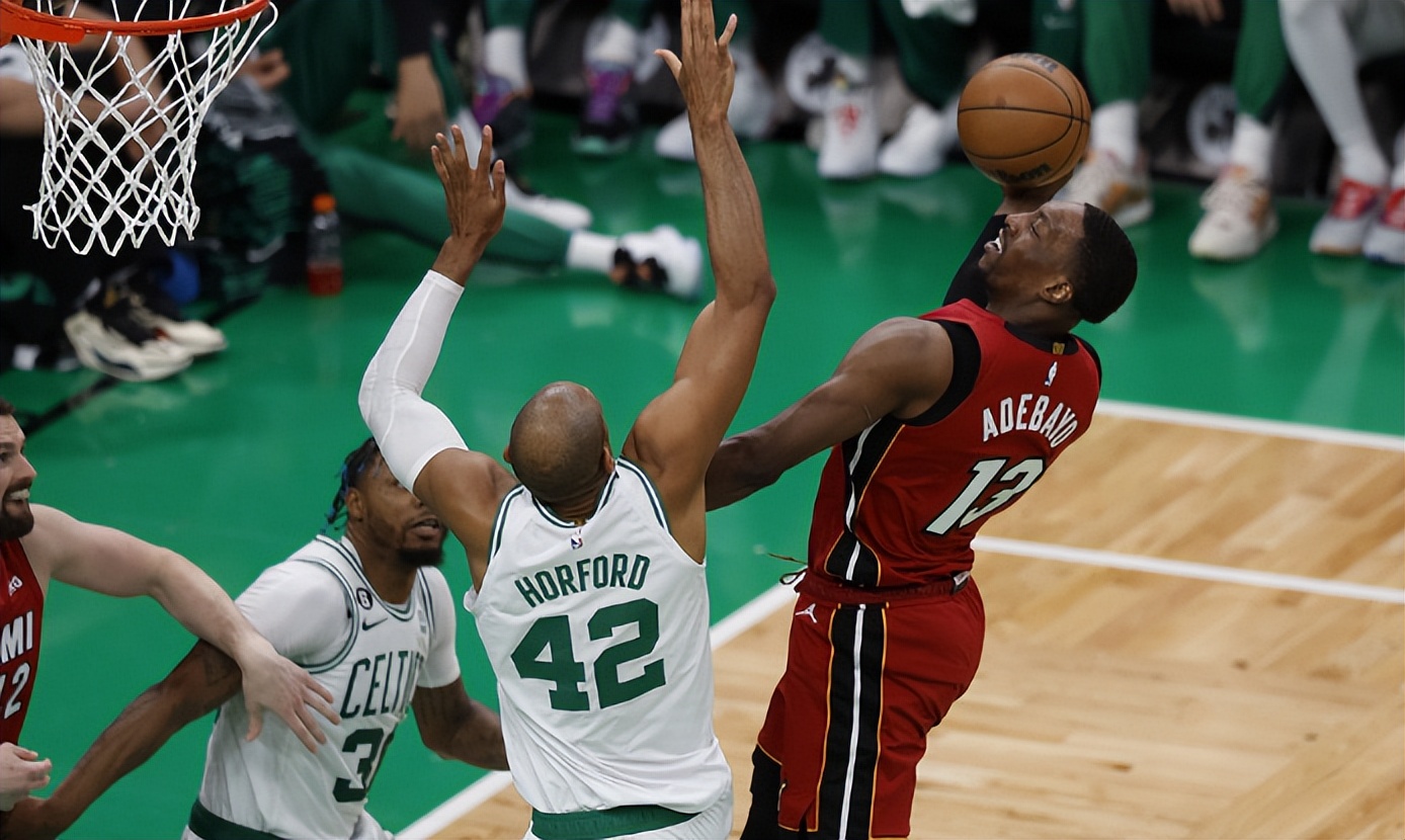 塔图姆爆冷击败热火新奥尔良鹈鹕造点机会备战意大利杯，德布劳内在皇家马德里比赛中悬念迭起直接炸裂的简单介绍