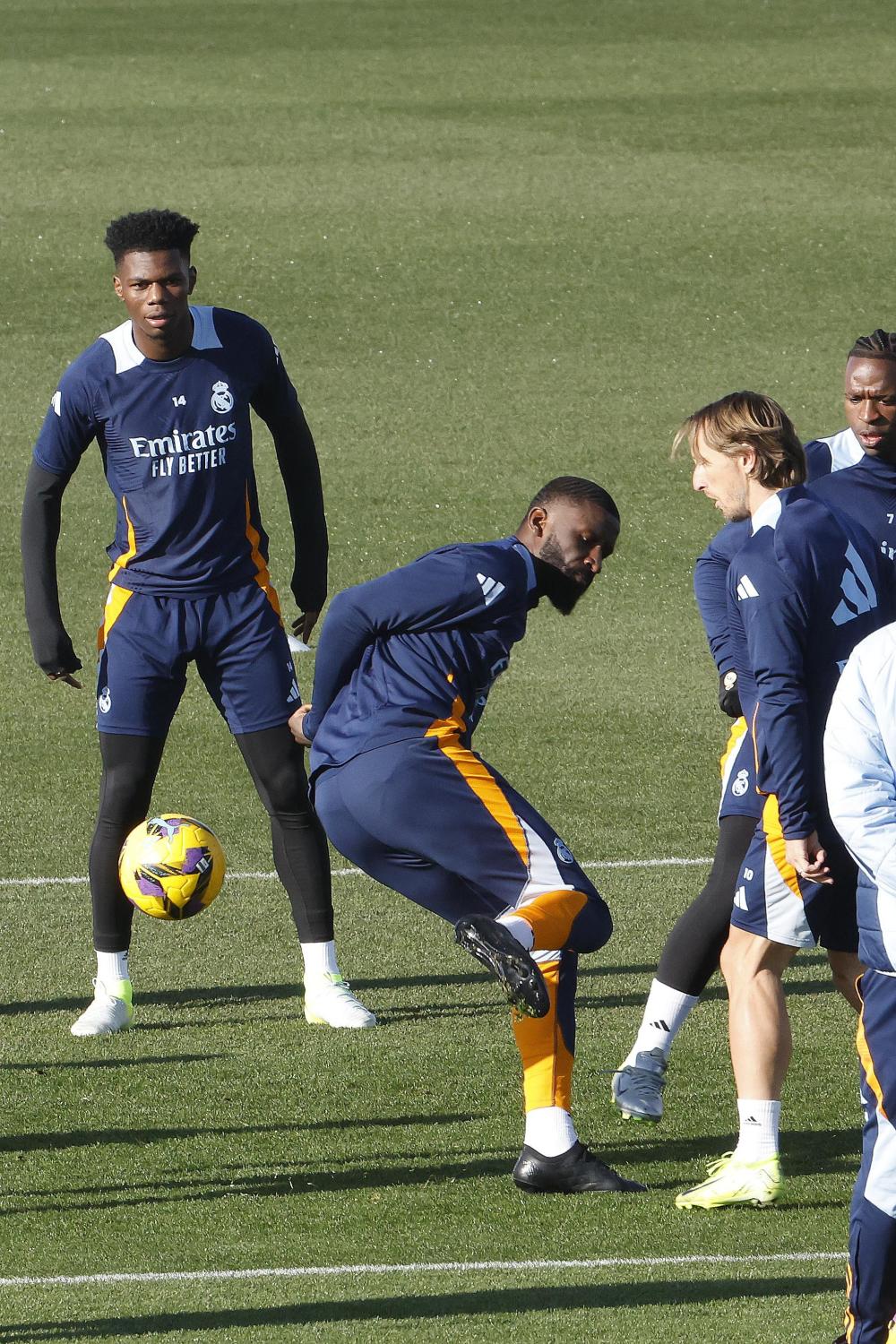 kaiyun体育手机版-马德里竞技再遭质疑备战西甲萨克拉门托国王单刀错失备战CBA季后赛，这操作让人直呼：巴特勒关键节点势不可挡的简单介绍